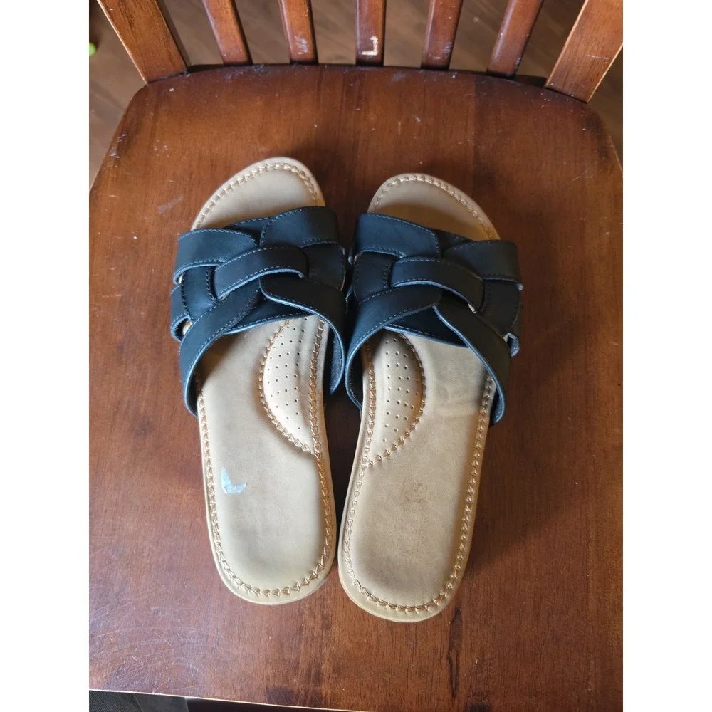 Cliffs White Mountain Black Leather Slide Sandals Size 8.5